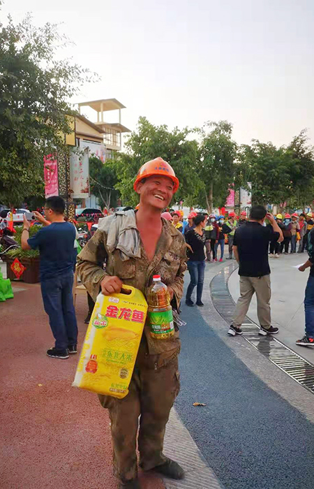 小 元江高橋小區二期項目春節后復工復產(chǎn)后第一塊混凝土澆筑2.jpg