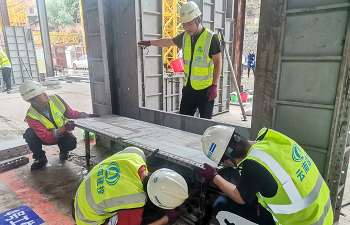 1653617702382046.jpg (小圖)拼裝過(guò)程3.jpg